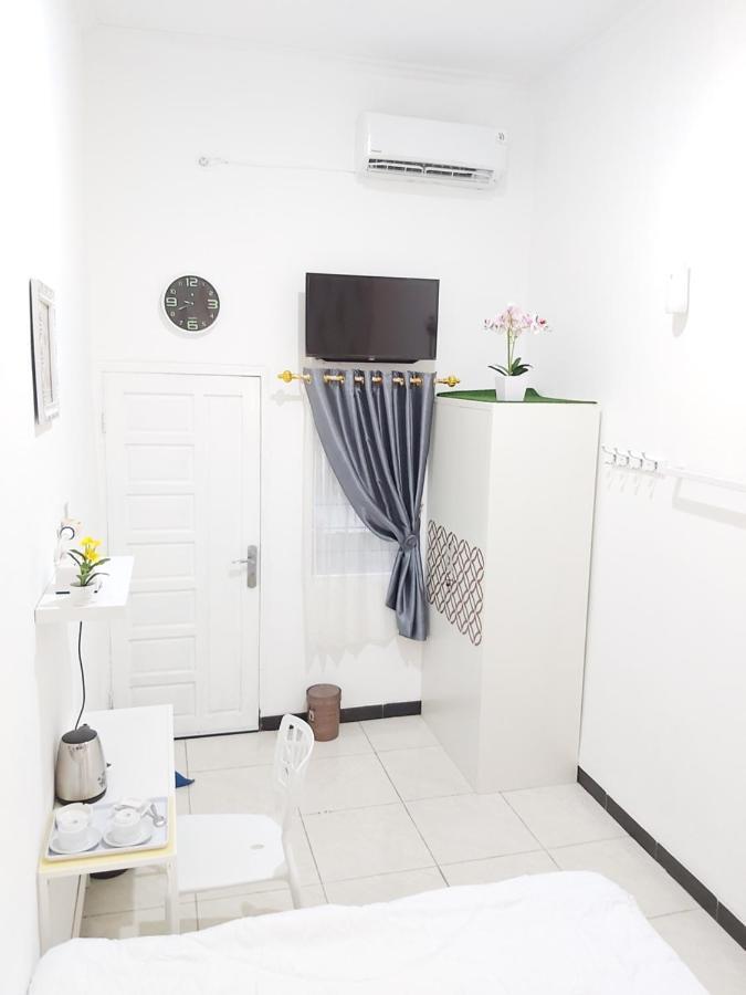 Alex Hostel 2 パレンバン エクステリア 写真